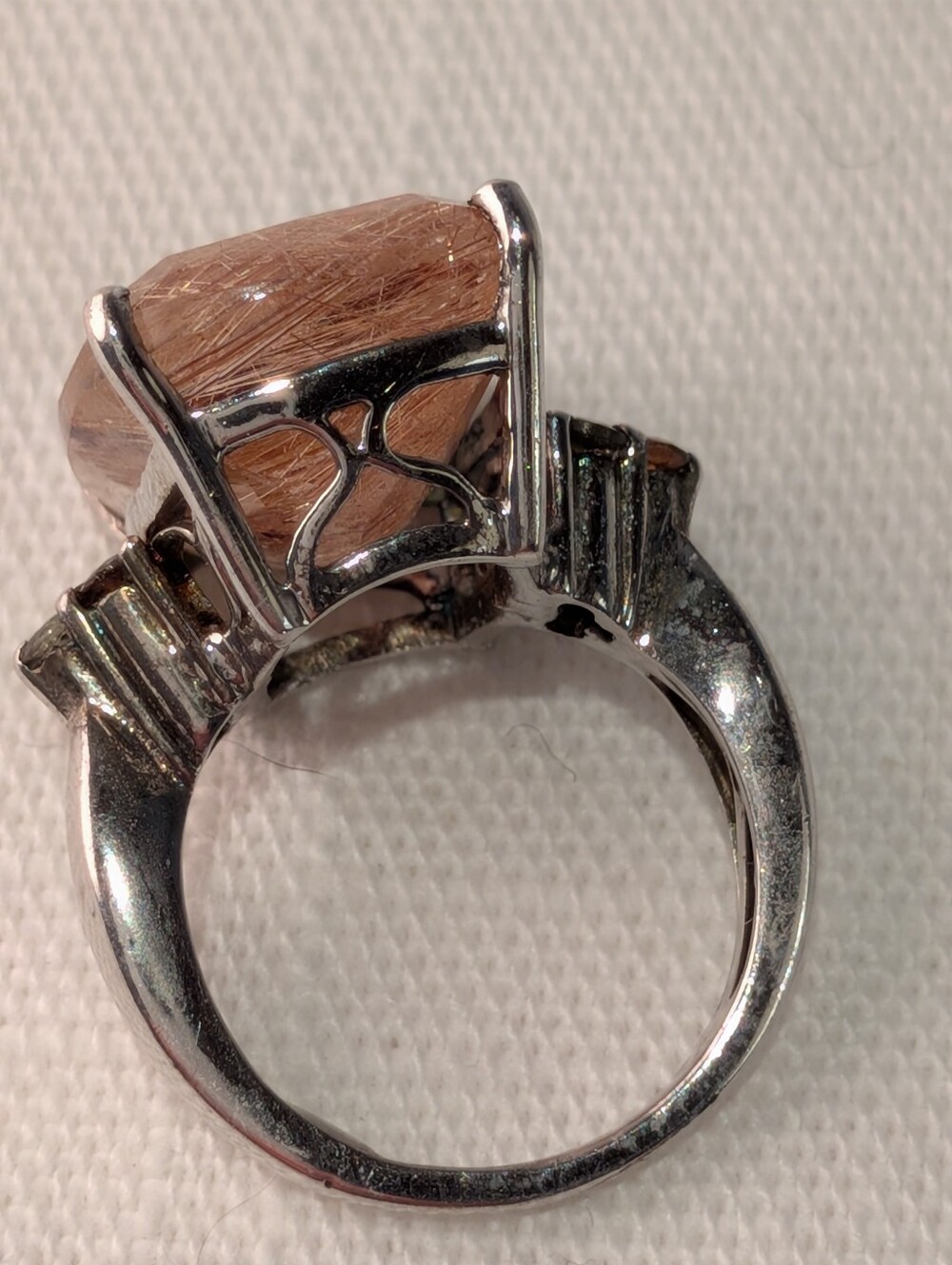 Red Rutilated Quartz & Silver Ring - Picture 5 of 6